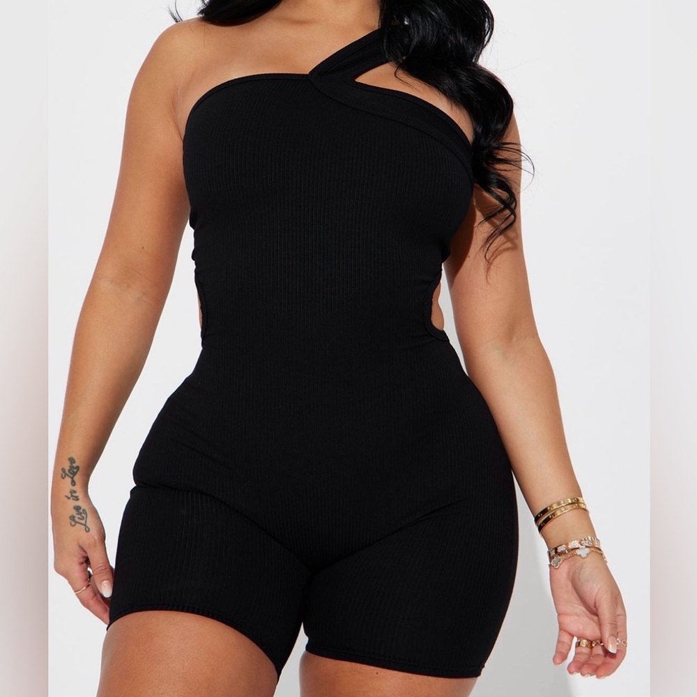 Fashion Nova Black Ribbed Romper